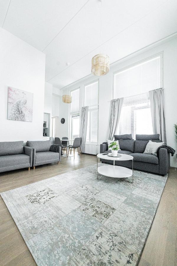 SleepWell Apartments Malaga Helsinki Buitenkant foto