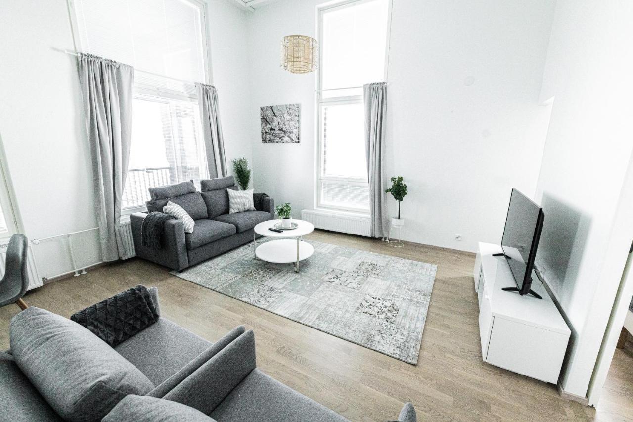 SleepWell Apartments Malaga Helsinki Buitenkant foto