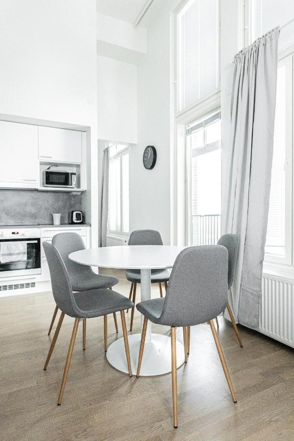 SleepWell Apartments Malaga Helsinki Buitenkant foto
